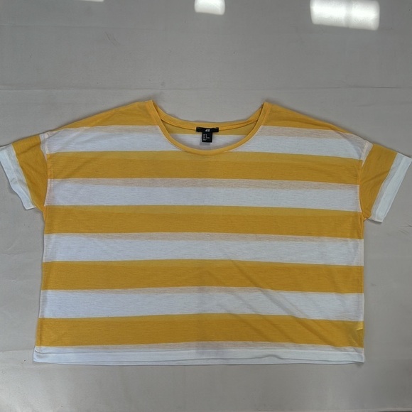 H&M Yellow and White Wide Striped Crop Top - Picture 5 of 12